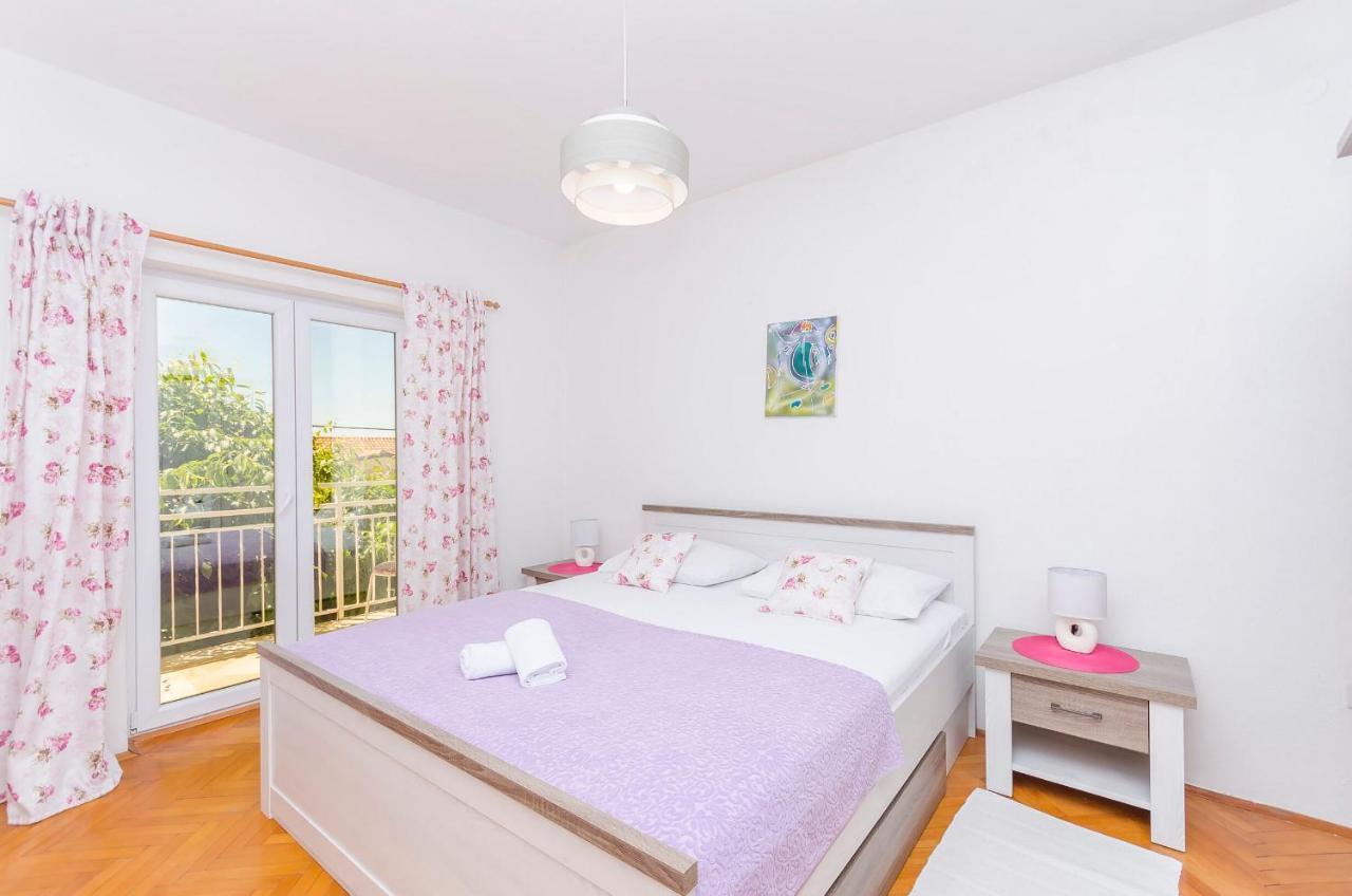 Apartments Zora スタリグラード エクステリア 写真